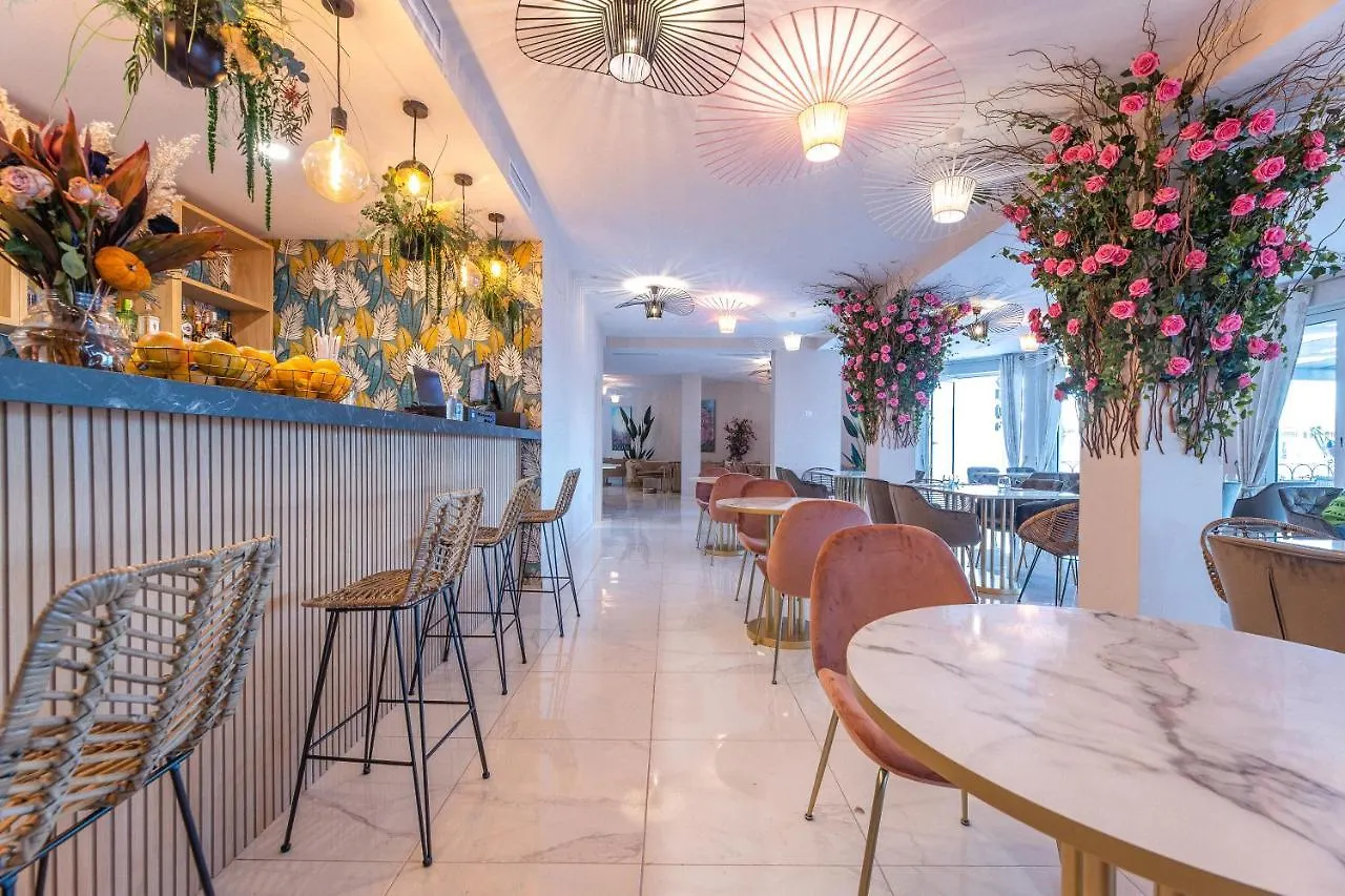 Residencia Deportiva Rozarossa Hotel Estepona